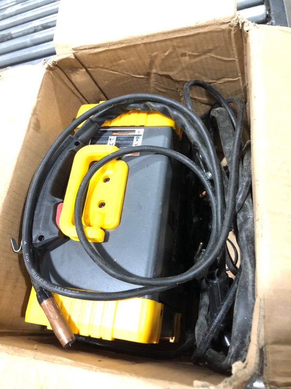 Photo 2 of TOOLIOM 135A MIG Welder Flux Core 110V MIG Welder Gasless Flux MIG/Lift TIG/Stick 3 in 1 Welding Machine IGBT DC Inverter with LCD Display
