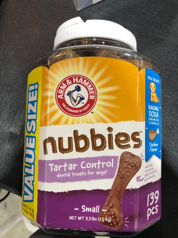 Photo 2 of Arm  Hammer Nubbies Chicken Flavor Original Dental Dog Treats - 139ct