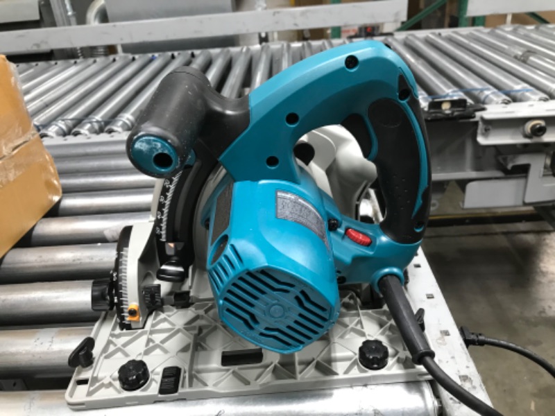 Photo 1 of **BOX 1 OF 2 ONLY**MISSING BOX 2 OF 2**
Makita SP6000J1 6-1/2" Plunge Circular Saw Kit, with Stackable Tool case and 55" Guide Rail, Blue Saw w/ guide rail