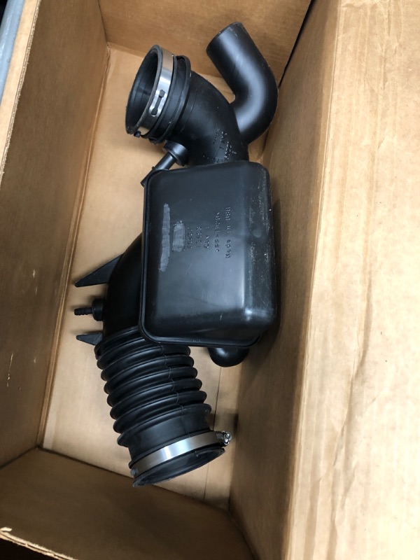 Photo 1 of Dorman 696-135 Engine Air Intake Hose Compatible with Select Ford/Lincoln Models