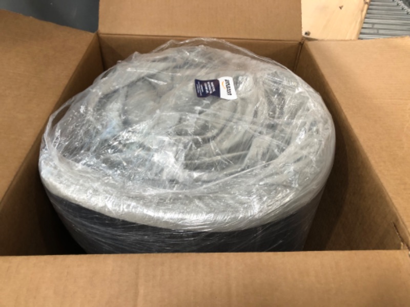 Photo 2 of **used**
Willpo CertiPUR-US Foam Camping Mattress, Travel Cot Mattress Pad Portable Roll Up Sleeping Mattress Mats Guest Floor Bed for Camping Cot w/ Removable Waterproof Velboa Cover & Travel Bag, Small/Single/Large Standard Single/ 75" X 28" X 2.5"