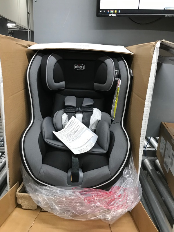 Photo 3 of Chicco NextFit Zip Convertible Car Seat | Rear-Facing Seat for Infants 12-40 lbs. | Forward-Facing Toddler Car Seat 25-65 lbs. | Baby Travel Gear | Carbon Carbon NextFit Zip