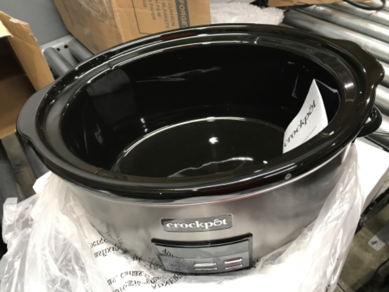Photo 3 of ***TESTED/ TURNS ON*** Crock-Pot Digital Slow Cooker - 8 qt - Black Stainless