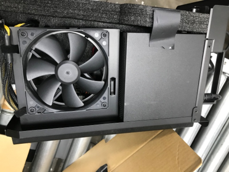 Photo 8 of **unable to test**
Razer Core X Aluminum External GPU Enclosure (eGPU, Black)
