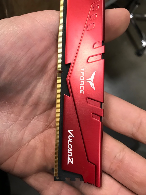 Photo 2 of TEAMGROUP T-Force Vulcan Z DDR4 (8GB) 3200MHz (PC4-25600) CL16 Desktop Memory Module Ram (Red) - TLZRD416G3200HC16FDC01