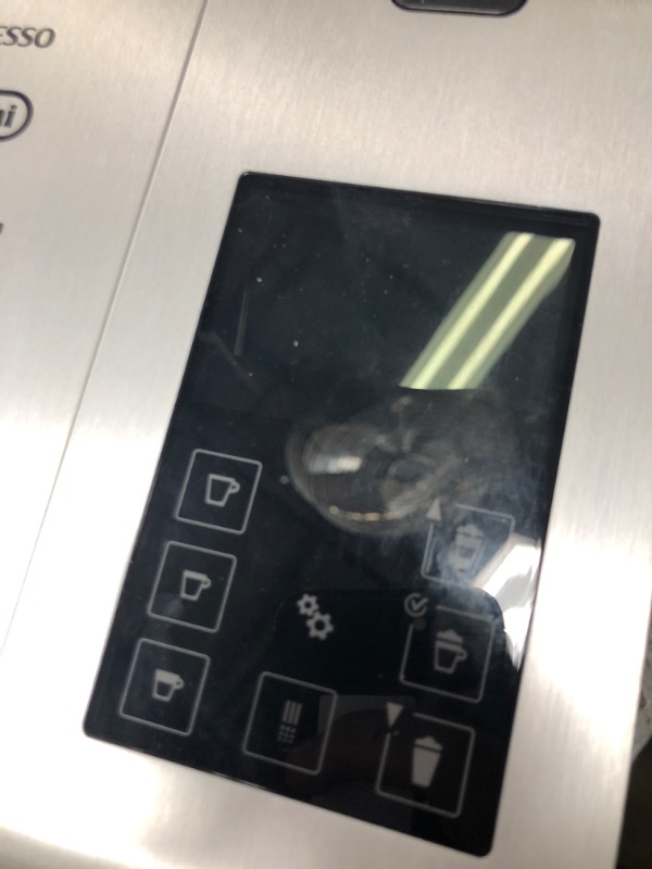 Photo 1 of Lattissima Pro is inspired by the quality of professional machines with a high level of simplicity. So simple to use - its advanced technology and intuitive touchscreen is presented in a sleek, pure and robust design with an aluminum finish. Enjoy incompa