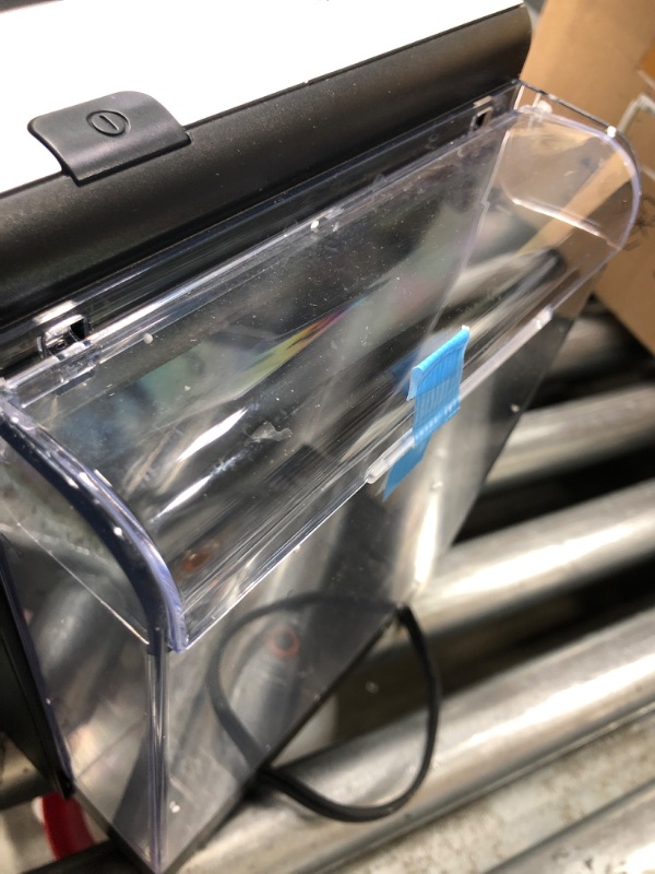 Photo 1 of Lattissima Pro is inspired by the quality of professional machines with a high level of simplicity. So simple to use - its advanced technology and intuitive touchscreen is presented in a sleek, pure and robust design with an aluminum finish. Enjoy incompa