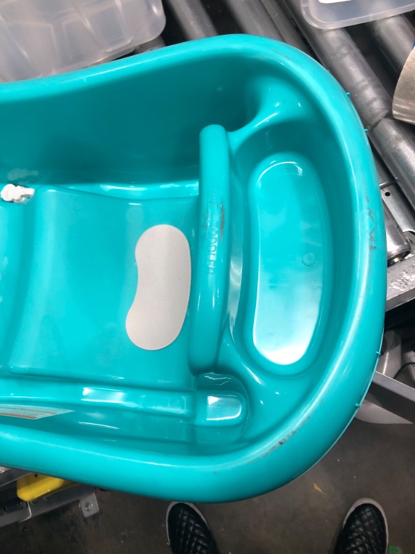 Photo 4 of The First Years Sure Comfort Deluxe Newborn to Toddler Tub, Teal Aqua