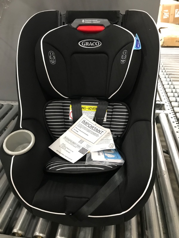 Photo 1 of Graco Admiral 65 Convertible Car Seat, Studio
