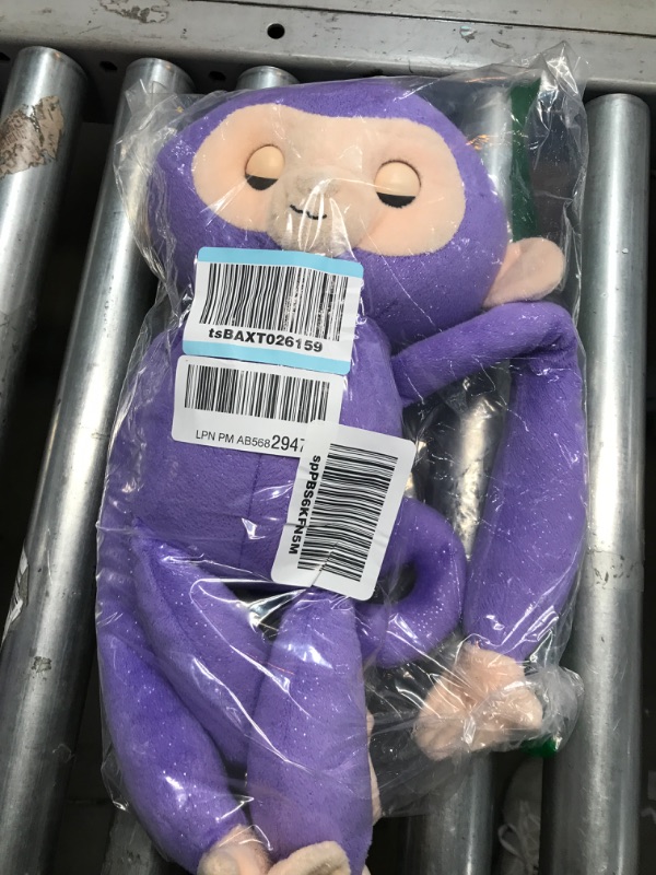 Photo 2 of Fingerlings HUGS - Kiki - Advanced Interactive Plush Baby Monkey Pet - by WowWee (Amazon Exclusive)