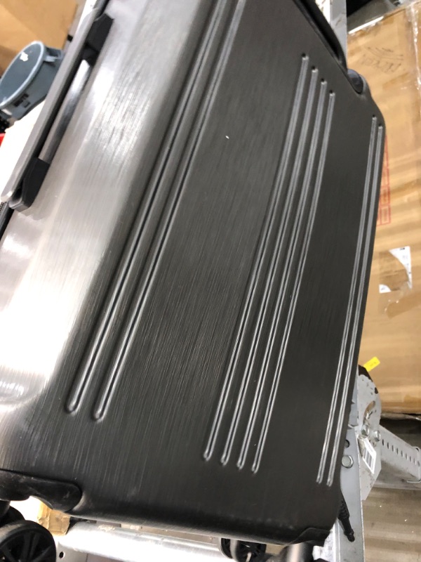 Photo 1 of 23" HARDSHELL SPINNER CASE 