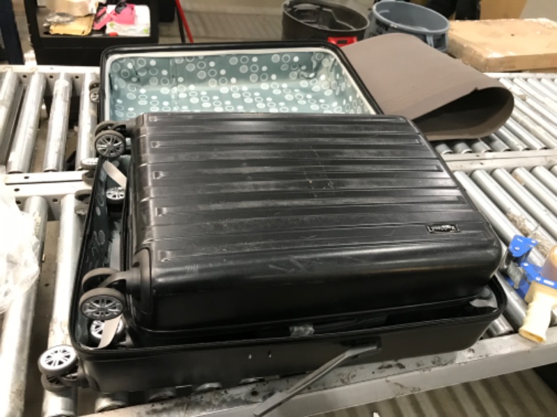 Photo 1 of ***MISSING CARRY ON SUITCASE ***Rockland Paris Hardside Luggage with Spinner Wheels, Black, 3-Piece Set (20/24/28) 3-Piece Set (20/24/28) BLACK