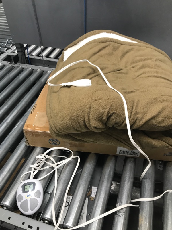 Photo 2 of ***TESTED WORKING*** Serta Reversible Fleece to Sherpa Electric Blanket Fast Heating Soft Cover, Safety Auto Shut Off Timer, Low EMF, Multi Heat Setting, ETL Certified, Machine Washable, Stone Brown, Unknown Size (Queen or Full)