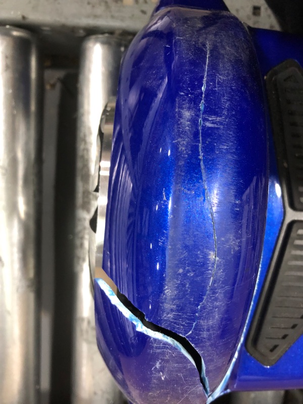 Photo 7 of **CRACKED ON BOTH ENDS, DOES NOT TURN ON WHEN CHARGING. FOR PARTS ONLY, SEE PHOTOS**
Hover-1 H1 Hoverboard Electric Scooter Blue