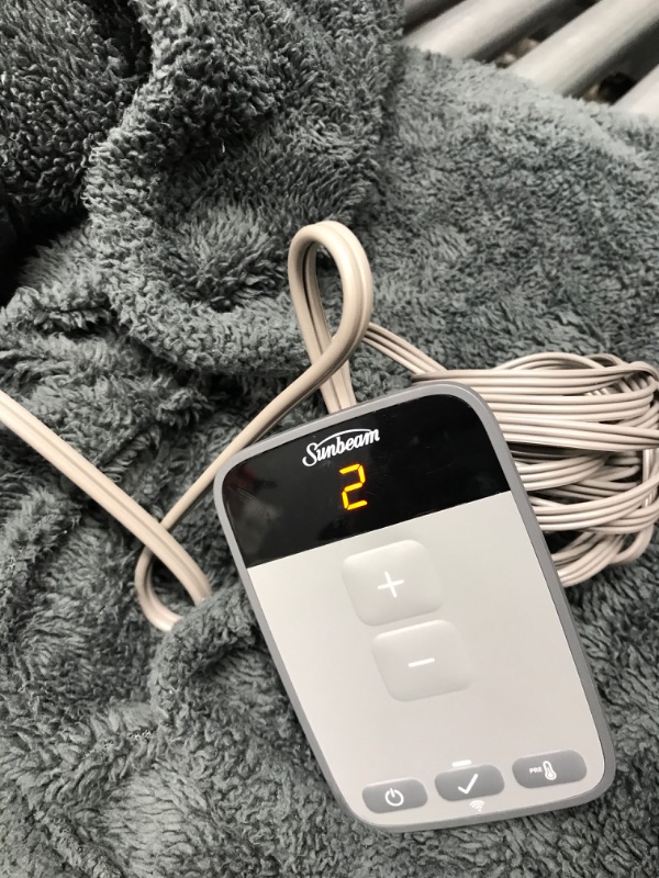 Photo 3 of ***TESTED POWERS ON*** Sunbeam LoftTec Wi-Fi Connected Heated Blanket, Electric Blanket, 10 Heat Settings, Twin Size Twin Slate Gray Solid