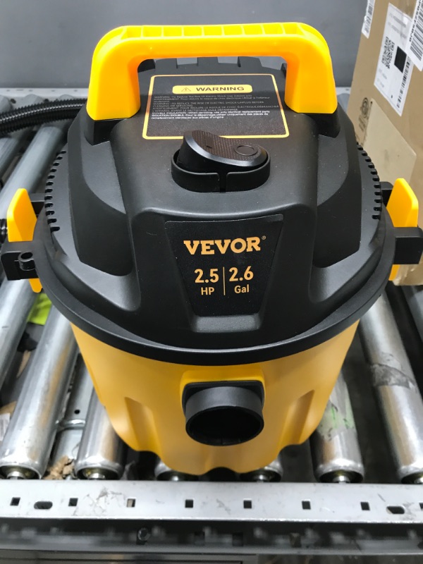 Photo 3 of ***TESTED WORKING*** VEVOR Wet Dry Vac, 2.6 Gallon, 2.5 Peak HP, 3 in 1 Shop Vacuum with Blowing Function, Portable with Attachments to Clean Floor, Upholstery, Gap, Car, ETL Listed, Black/Yellow
