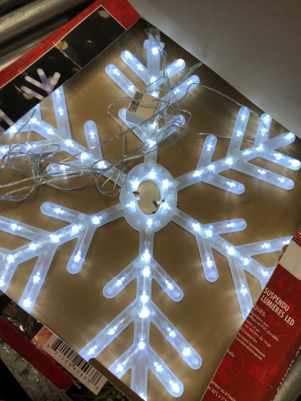 Photo 2 of ***TESTED/ TURNS ON*** Alpine Corporation 24" Tall Hanging Snowflake with LED Lights