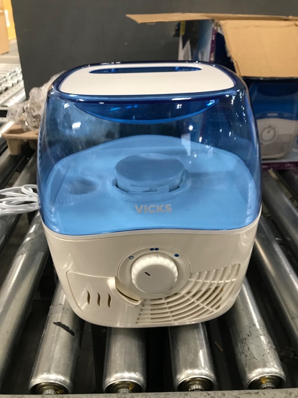 Photo 2 of **USED/SEE NOTES**Vicks Filtered Cool Mist Humidifier, Medium Room, 1.1 Gallon Tank - Humidifier Works with Vicks VapoPads