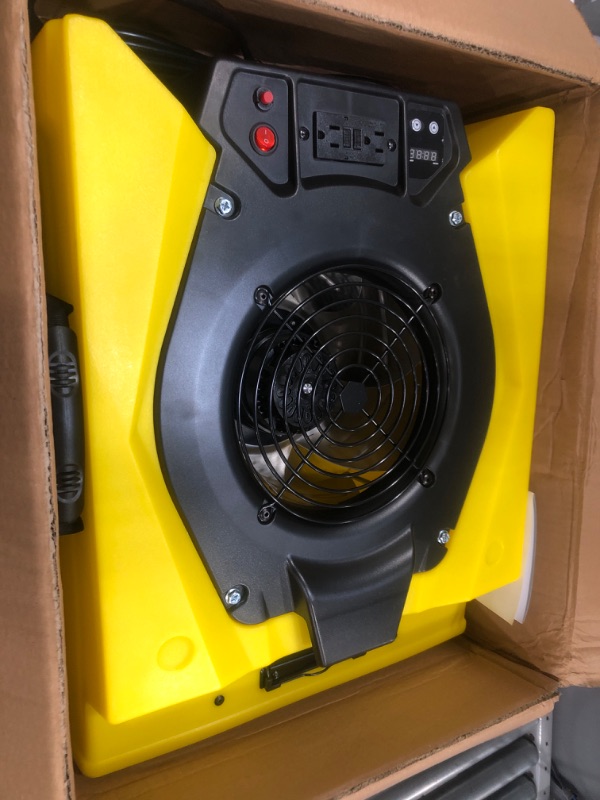 Photo 3 of ALORAIR Zeus 900 Air Mover Commercial Blower for Carpets, Walls, Plumbing Use, Variable Speed Floor Blower Fan, 950 CFM with 1.8 Amps, Circuit Breaker Protection,on-Board Duplex GFCI, Yellow
