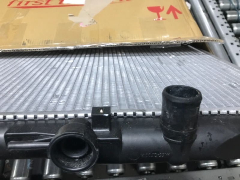 Photo 3 of Denso 221-3231 Radiator