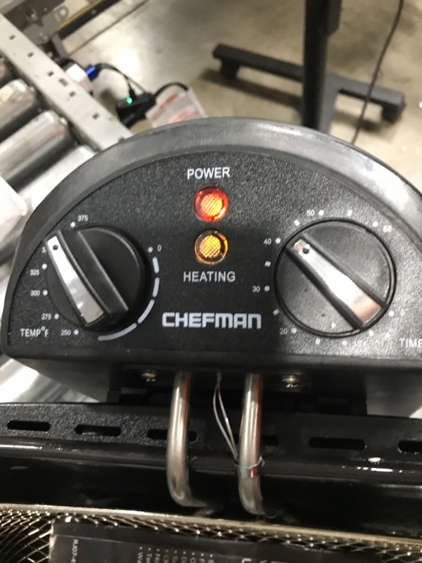 Photo 5 of ***POWERS ON *** Chefman 4.5 Liter Deep Fryer w/Basket Strainer, XL Jumbo Size, Adjustable Temperature & Timer, Perfect for Fried Chicken, Shrimp, French Fries, Chips & More, Removable Oil-Container, Stainless Steel