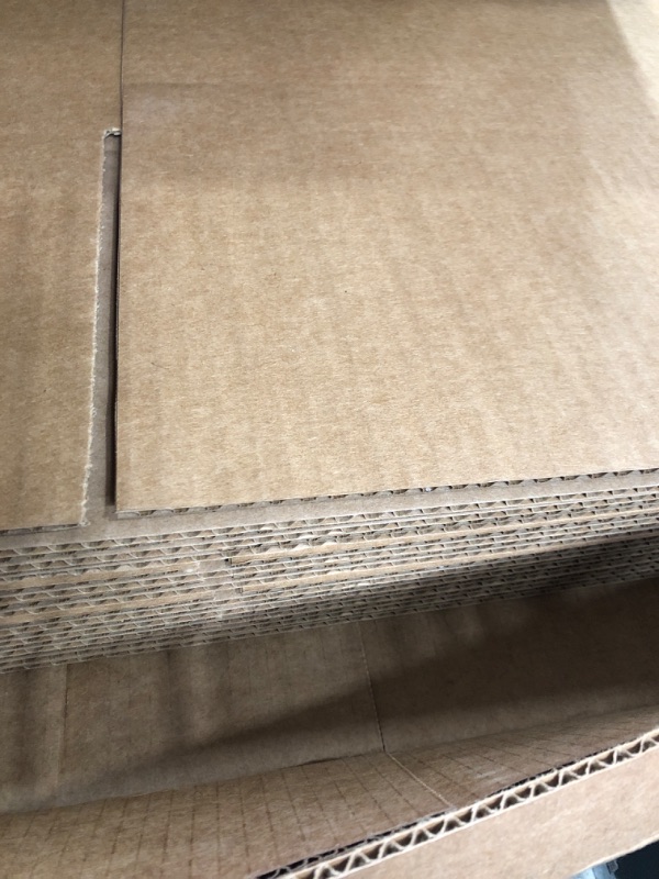 Photo 1 of uBoxes Moving Boxes Medium 18x14x12-Inches (Pack of 10) Professional Moving Box Single