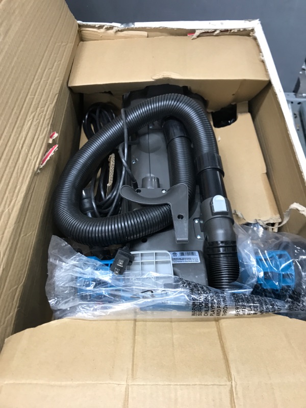 Photo 3 of Hoover WindTunnel T-Series Tempo Bagged Upright Vacuum Cleaner with HEPA Media Filter, For Carpet and Hard Floor, UH30301, Blue