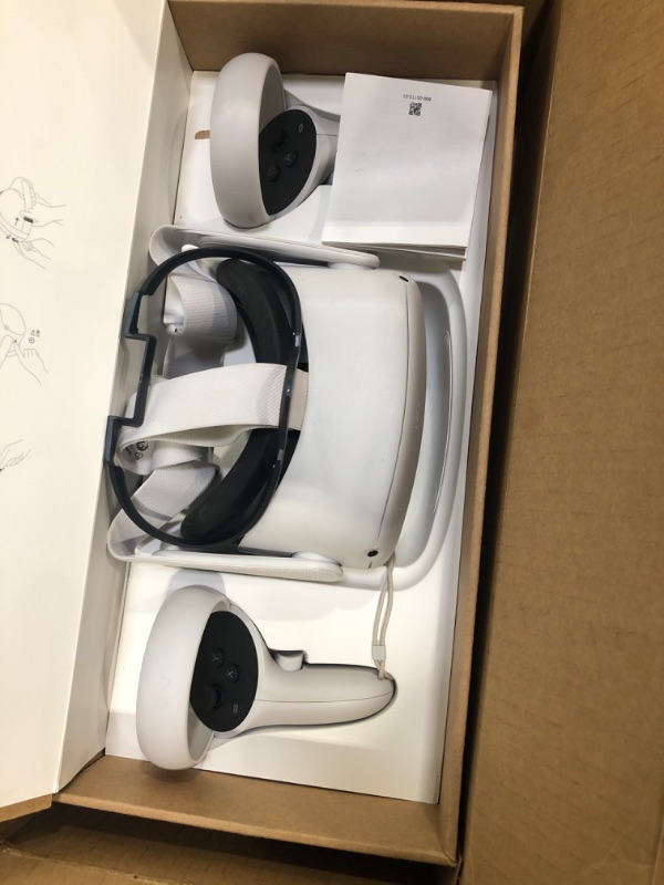 Photo 3 of Meta Quest 2 - Advanced All-In-One Virtual Reality Headset