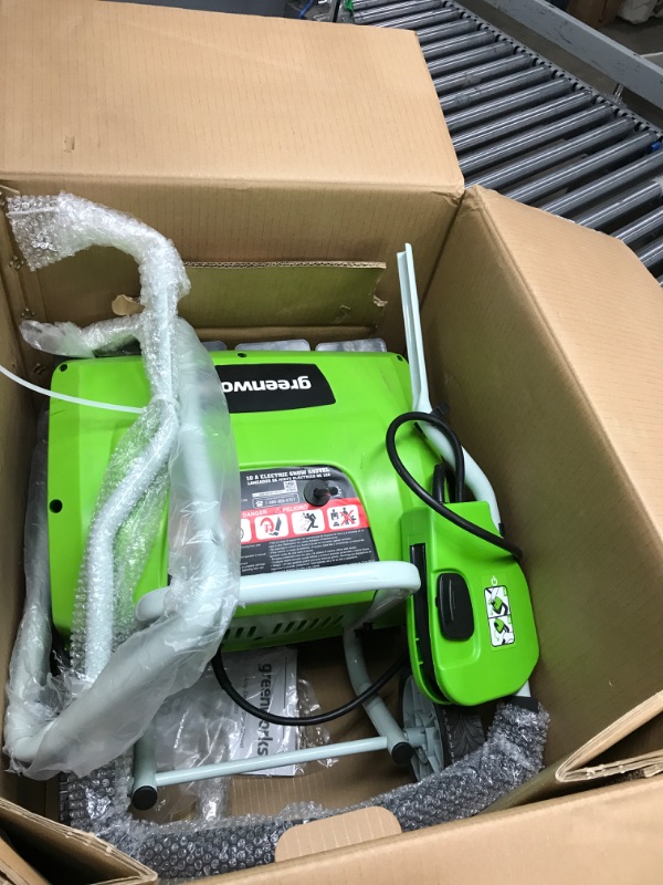 Photo 2 of ***PREVIOUSLY USED***  Greenworks 10 Amp Corded Snow Thrower, Green