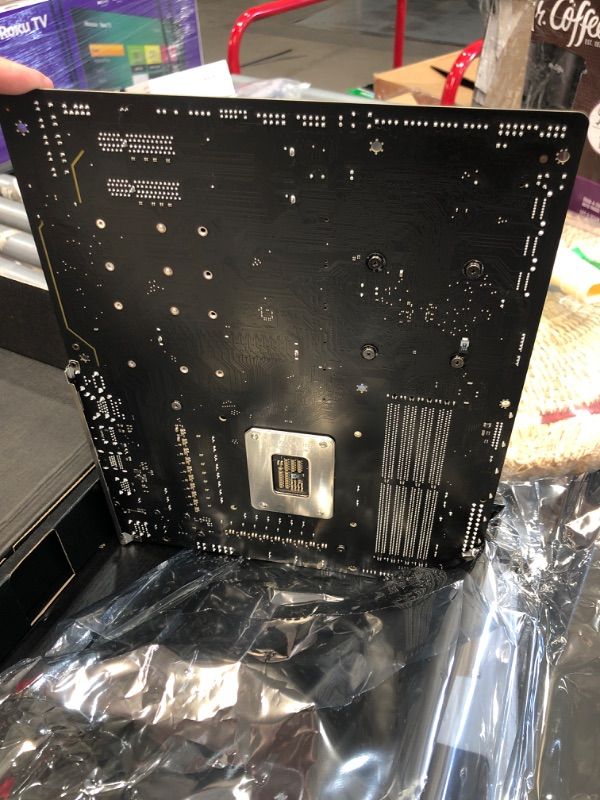 Photo 4 of GIGABYTE Z690 AORUS Elite AX DDR4 & Intel Core i7-12700K Desktop Processor 12 (8P+4E) Cores up to 5.0 GHz Unlocked  LGA1700 600 Series Chipset 125W