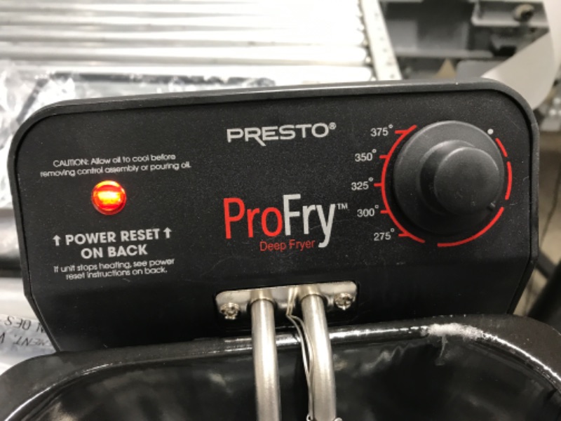 Photo 2 of ***TESTED/ TURNS ON*** National Presto 05461 Stainless Steel Pro Fry Immersion Element Deep Fryer,Silver