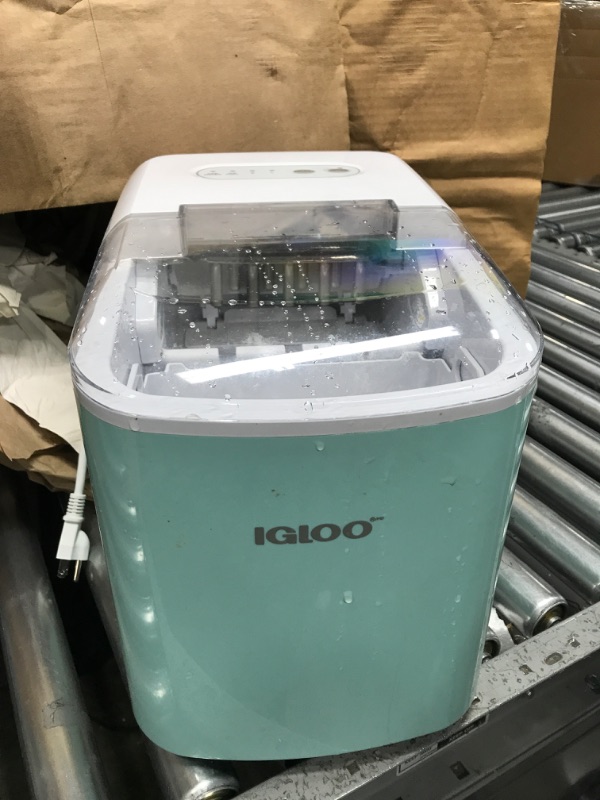 Photo 3 of *** TESTED/ TURNS ON*** Igloo Ice Maker