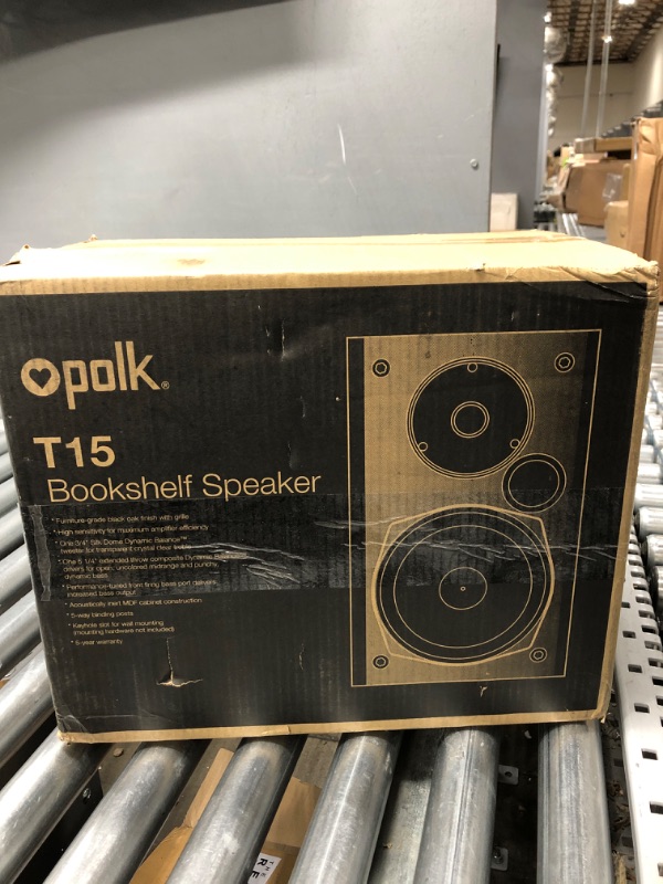 Photo 2 of Polk Audio T15 Bookshelf Speakers Pair Black