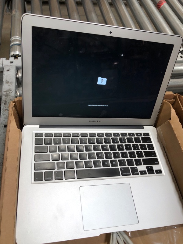 Photo 4 of Apple MacBook Air - Silver PARTS ONLY