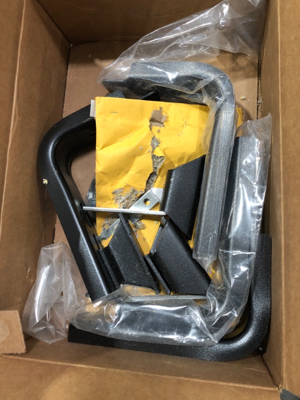 Photo 1 of LUVERNE 584036-570741 O-Mega II 36-Inch Black Aluminum Side Steps, Select Dodge, Freightliner, Mercedes-Benz Sprinter 2500, 3500