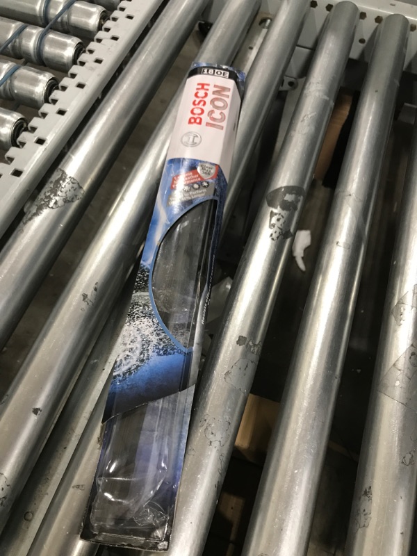 Photo 2 of Bosch ICON 18OE Wiper Blade, Up to 40% Longer Life* - 18" (Pack of 1) 18OE Single Wiper Blades