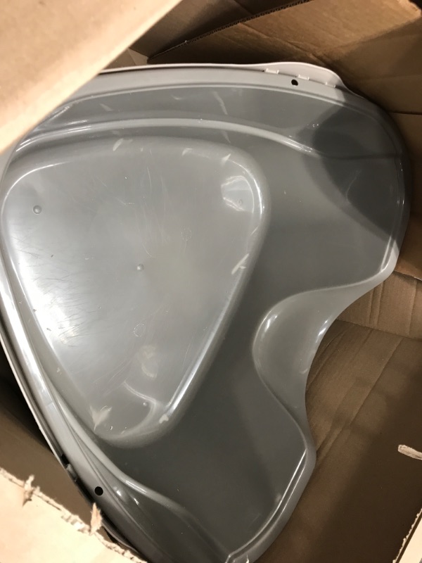 Photo 1 of Amazon Basics No-Mess Hooded Cat Litter Box (Various Sizes) Triangle