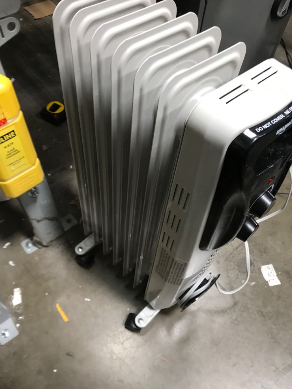 Photo 2 of **PARTS ONLY Amazon Basics Indoor Portable Radiator Heater - White White Heater
