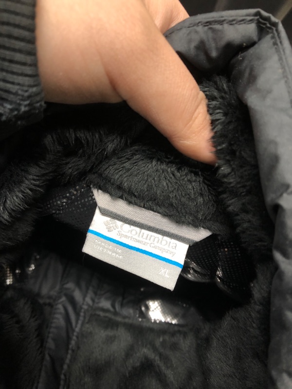 Photo 1 of Columbia Women's White Out Omni-Heat Puffer Vest SIZE XL
