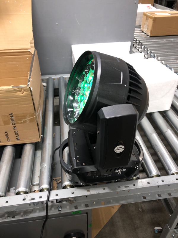 Photo 2 of *GOOD CONDITION*
*NOT EXACT MODEL*
LED Moving Head 19x15W RGBW Wash/Zoom Stage Lights DJ Disco Stage Moving Head Lights Stage DJ Lighting