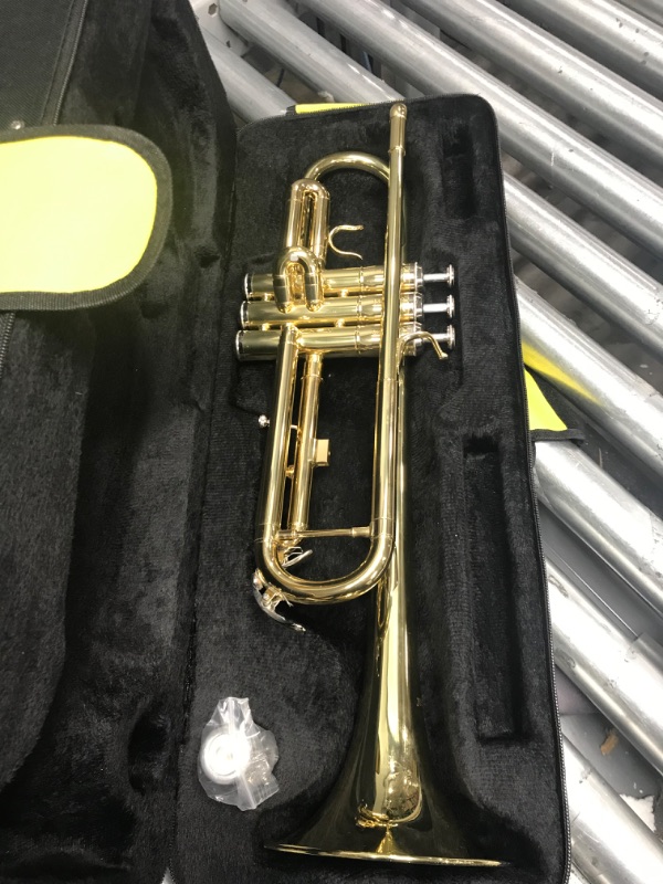 Photo 2 of ***MINOR DAMAGE**  JUUXAAN Brass Standard Bb Trumpet Instrument with Hard Case,Gloves, 7C Mouthpiece for Student Beginner (golden)