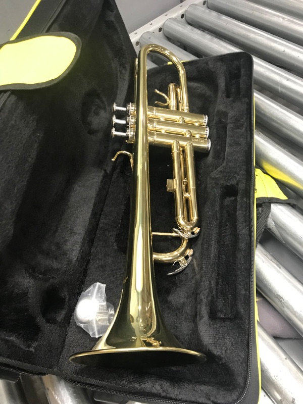 Photo 6 of ***MINOR DAMAGE**  JUUXAAN Brass Standard Bb Trumpet Instrument with Hard Case,Gloves, 7C Mouthpiece for Student Beginner (golden)