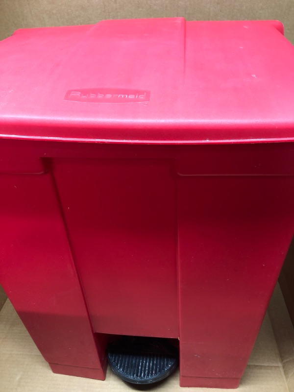Photo 1 of **SEE NOTES**
Rubbermaid Commercial Products-1883564 Streamline Slim Step-On Plastic Trash Garbage Can, 8 Gallon, Red 