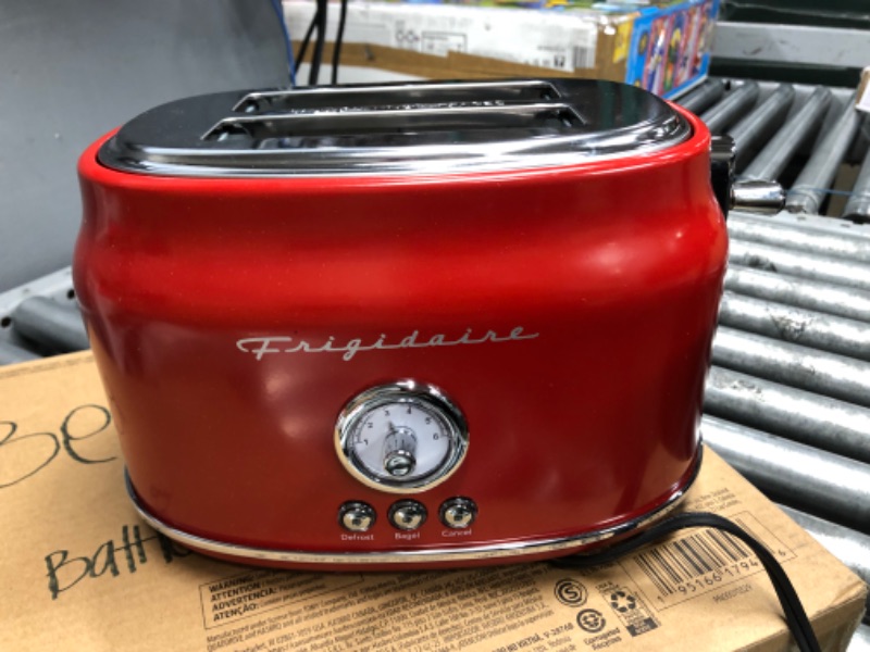 Photo 3 of Frigidaire ETO102-RED Retro Wide 2-Slice Toaster Perfect for Bread, English Muffins, Bagels, 5 Browning Levels, 900w, RED RED Toaster