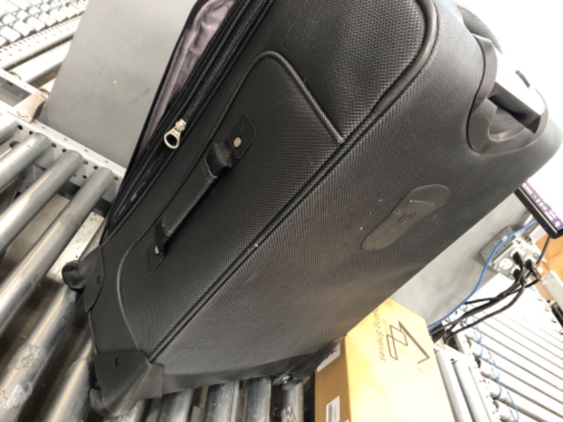 Photo 5 of SwissGear - 25" Spinner Luggage - Dark Grey
