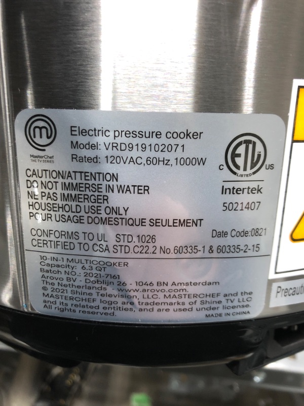 Photo 2 of Tested/Major Damage-See last Photos* MasterChef Electric Pressure Cooker 10 in 1 Instapot Multicooker 6 Qt, Slow Cooker, Vegetable Steamer, Rice Maker, Digital Programmable Insta Pot with 18 Cooking Presets, Stainless Steel, Non Stick