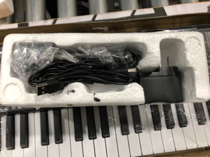Photo 1 of 61 Keys Keyboard Piano, Electronic Digital Piano with Built-In two Speaker Microphone, With Sheet Stand, Portable Keyboard Gift Teaching for Beginners - Black