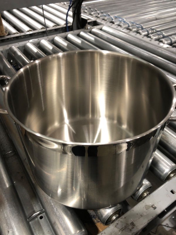 Photo 2 of ** NEW** Cooks Standard 2616 Standard Professional Grade Lid 15 quart Stainless Steel 