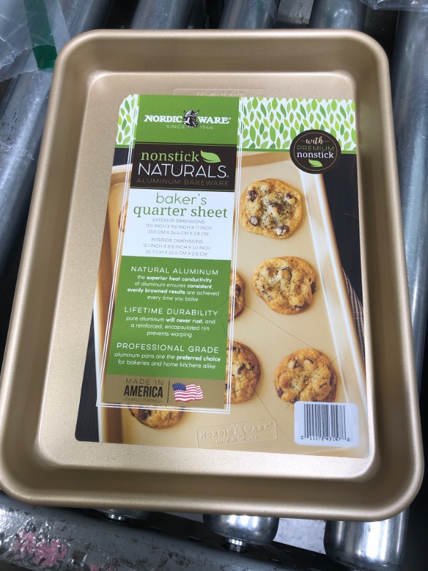Photo 2 of -INCOMPLETE SET-
Nordic Ware Naturals NonStick Half Sheet and Quarter Sheet Set 24 inches
