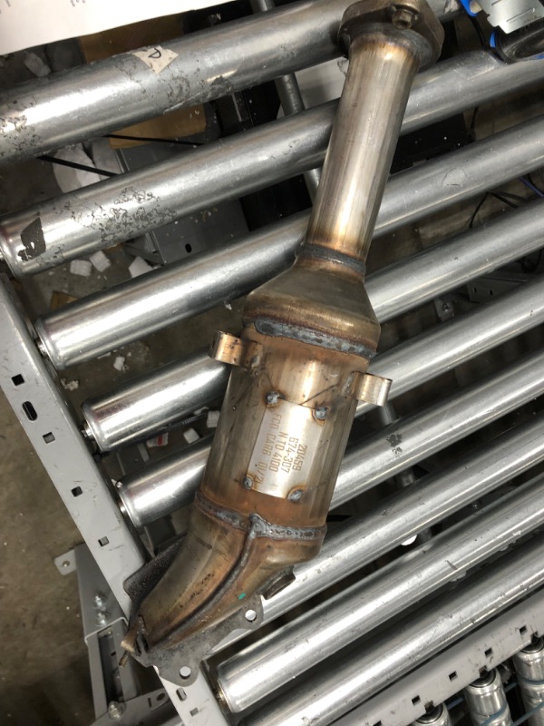 Photo 1 of Dorman 674-307 Passenger Side Catalytic Converter with Integrated Exhaust Manifold for Select Jeep Models (Non-CARB Compliant)
